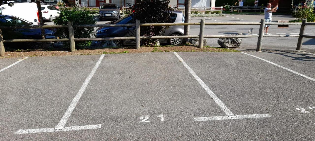 Au Calme Parking Prive * Bernex